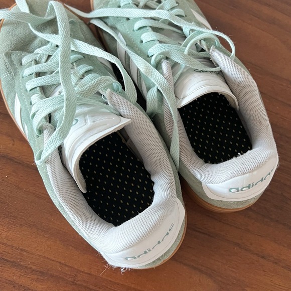 Adidas Suede Low Top Sneakers Mint Green Gum Sole Women's 6 Casual Shoes - Picture 9 of 11